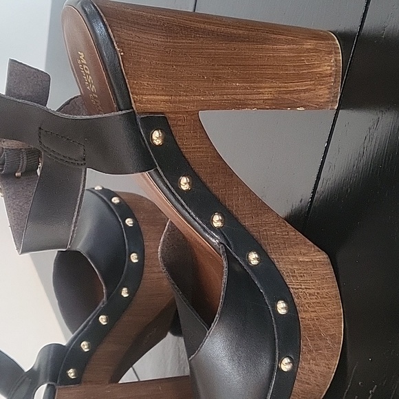 Mossimo Supply Co Chunky Black Wooden Heels size 6.5 - Picture 8 of 11